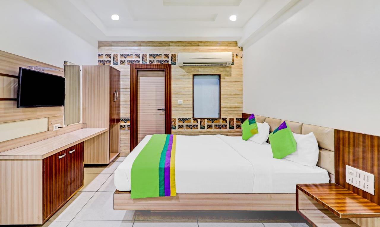 Treebo Taj Dream Hotell Agra  Eksteriør bilde