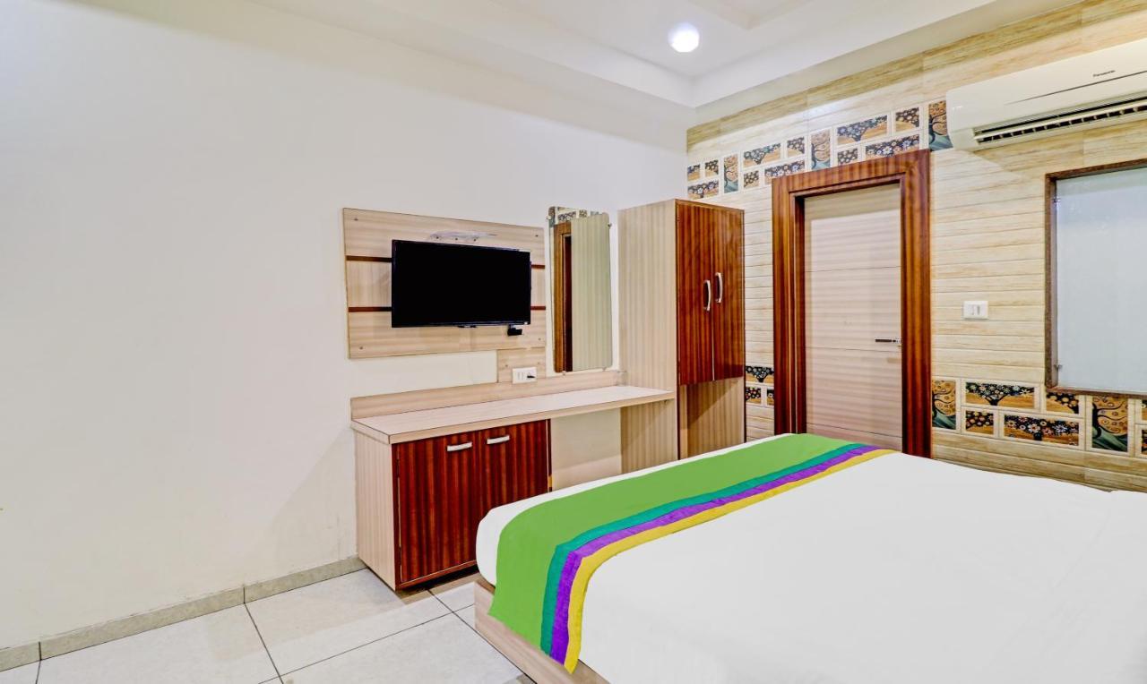 Treebo Taj Dream Hotell Agra  Eksteriør bilde